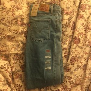 Levi’s Jeans